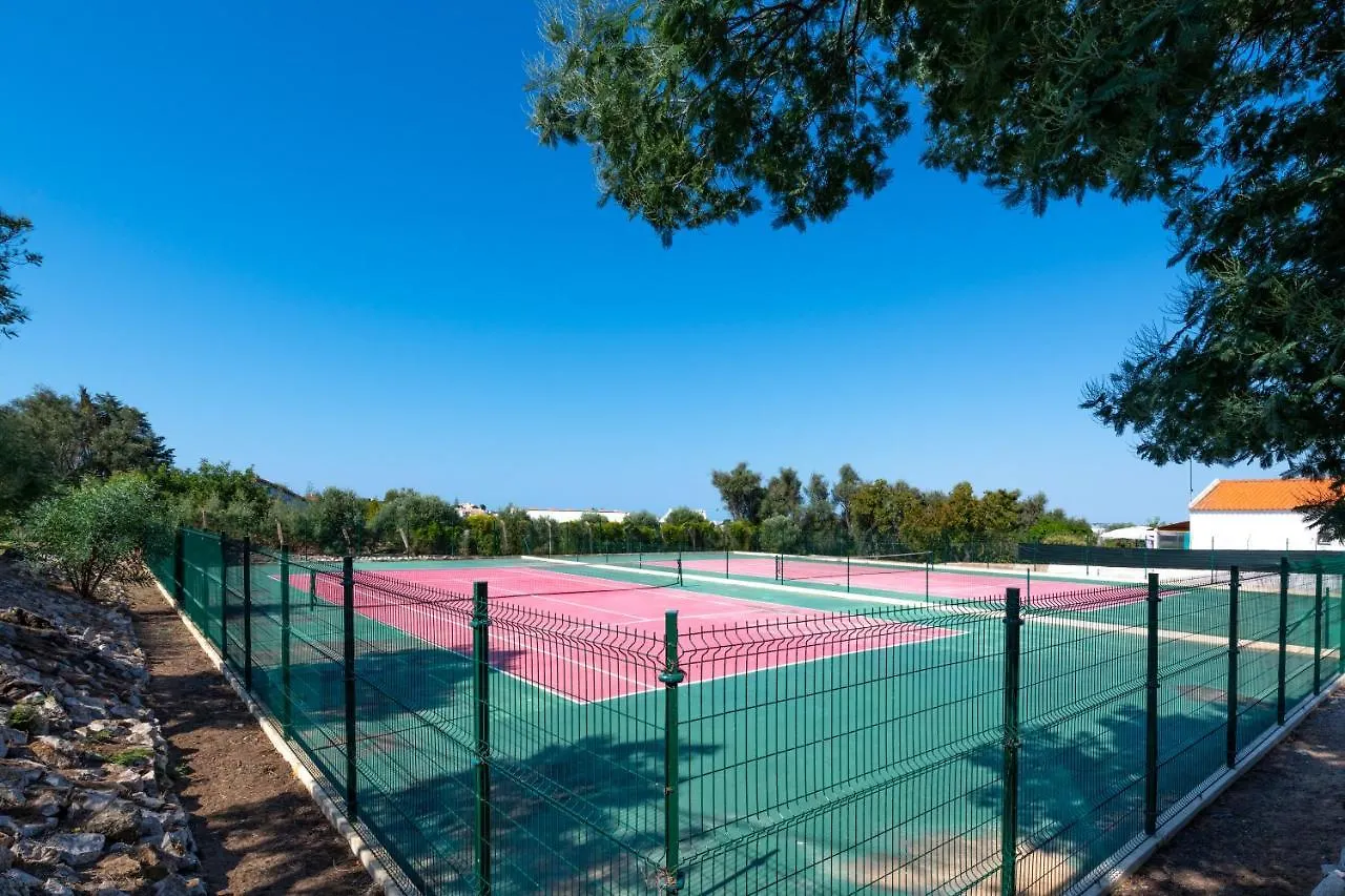 Club Bemposta 88A By Gestaz Daire Alvor